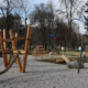 Brez vrtiljaka, gugalnice in tobogana: Prva igrišča niso bila za otroke, temveč odrasle