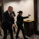 (VIDEO) Nov posnetek poskusa atentata na Trumpa razkriva kolaps varnostnega sistema