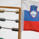 Davčne razbremenitve za najbogatejše tudi pri dohodnini