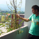 VIDEO: Aljaž: Je mogoče na balkon zasaditi drevo?