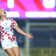 Hrvaška lepotica, tekmica Slovenje, ki jo gledajo Jan, Beni, Jojo, Pogi - v hrbet (foto)