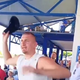 Jokić z noro reakcijo med konjskimi dirkami, posnetek je postal največji hit (video)