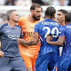 Trener PSG-ja takole udaril tekmeca, kamere posnele vse (video)