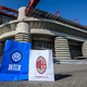Milan in Inter ostala praznih rok, milanski modni gigant Armani izbral konkurenčni klub