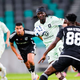 Olimpija, se šalite? (video) Kaj je to pricapljalo na igrišče? Morda bi bilo boljše...