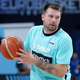 Dončić po slovenski himni s posebno gesto - kaj pomeni to sporočilo? (video)