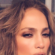 Obožujete skodrane lase? Jennifer Lopez nam je pokazala, kako jih bomo nosili to poletje