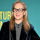 Lepotna preobrazba, ki ji bomo sledili: Meryl Streep pri 74. letih ponosno dokazuje, da se ne boji staranja in sivih las