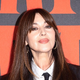 Nov poletni videz igralke: 58-letna Monica Bellucci se je odločila za karamelne pramene, to pa je pričeska, ki pristaja vsem ženskam nad 50. let