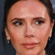 To je napitek, ki ga nobeno jutro ne izpusti: Victoria Beckham pri 49 letih razkriva svojo športno in lepotno rutino