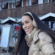 Tina Gaber prisega na zimsko klasiko! Za dan v Kranjski Gori izbrala udobne, a šik škornje, v katerih vas ne more zebsti