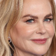 Konzervativna modna izbira, ki pa je še vedno neustavljivo privlačna! Nicole Kidman v popolnem kostimu za vsa okolja