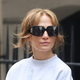 Čeprav ji hčerka ni podobna, z mamo delita isti modni okus: Jennifer Lopez in Emma Maribel Muniz prisegata na modno ležernost