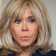 Če ste v tej zimi že naveličani črne, je te barva popolna alternativa: Trik Brigitte Macron, ki bi ga morala poznati vsaka ženska nad 50 let
