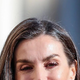 Letizia Ortiz je našla svojo uniformo za leto 2025 in predlagala par čevljev za deževne zimske dni