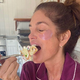 Zakaj se v menopavzi zredite? Nutricionisti odkrili, kje ženske delajo napake in kaj bi vsekakor morali vključiti v svojo prehrano
