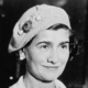 Svet jo pomni po lepoti, njen obraz pa skriva temno skrivnost: Coco Chanel in dvojno življenje vohunke
