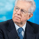 Nekdanji italijanski premier Monti: spodbujevalni ukrepi ECB in fiskalna podpora držav podžigata evropsko inflacijo