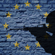 Kdo bo nadziral javna naročila za nakup orožja v EU?