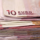 Surge v trgovanju z evro opcijami kaže pot do meje 1,20 $