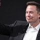 Musk dobil 30 milijard dolarjev v Teslinih delnicah