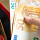 Javne plače pod Golobom: 32% rast v treh letih