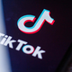 TikTok ZDA: Oracle in vlagatelji v igri za prevzem