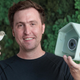 Kako Američanom prodajati štirikrat dražje kot Kitajci. Primer Bird Buddy