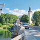 Most v prenovo, zraven brv