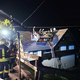 Gasilci evakuirali devetnajst oseb