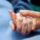 Danes obeležujemo svetovni dan Parkinsonove bolezni, s katero v Sloveniji živi približno 9000 posameznikov