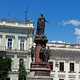 Spomenik ruski cesarici, ki je ustanovila znano ukrajinsko mesto - še ena žrtev vojne