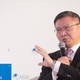 Kitajski profesor Zhang Weiwei: Zahod se je sam izoliral od ostalega človeštva