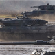 Kijev poskuša rešiti situacijo pri Harkovu: Premešča nemške »Leoparde« in švedska vozila CV90