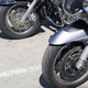 Pri padcu se je v Mežici hudo poškodoval motorist