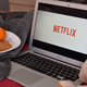 Vas zanima, kako je koronavirus vplival na Netflix? Preverite