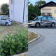 FOTO: V Hajdini trčili kombinirano in osebno vozilo