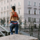 Znano ultramaratonko diskvalificirali, saj se je del trase peljala z avtomobilom
