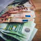 Aprila nekatere Slovence čaka dodatno nakazilo: Preverite, ali ste med njimi