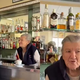 VIDEO: Stara 100 let, a še vedno za šankom: Neustavljiva Anna kljub svojim letom gostom vsak dan streže kavo