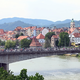 Kolesarska karavana prihaja v Maribor: Bosta na startu kraljevske etape na Lentu nastopila tudi Pogačar in Roglič?