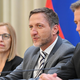 Slovenski podjetniki sporočajo vladi: Nočemo politike, ki nas pelje v prepad