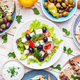 Grški brunch v Hotelu Habakuk – kulinarično popotovanje od Aten do Santorinija