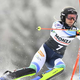 V prvi slalomski vožnji v finalu obe Slovenki
