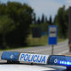 Starejši voznik z vožnjo v nasprotni smeri na hitri cesti povzročil prometno nesrečo
