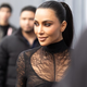 FOTO: Kakšna blamaža! Kim Kardashian v tej obleki sprožila ogorčenje ... (je to storila namenoma?)