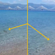 Preplah na priljubljeni grški plaži: turisti so v paniki kričali, ko so videli, kaj je prišlo iz vode (VIDEO)