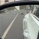 Zakaj prekinjena črta na stranskem ogledalu vašega avta? Večina nima pojma, čemu služi (a ima izjemen pomen!)