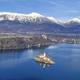 "Če mi še kdo omeni Blejsko jezero, bom eksplodiral!" Britanec povsem znorel zaradi slovenskega turističnega bisera
