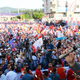 Turški predsednik Erdogan pred volitvami obljubil kavarne z brezplačno kavo in čajem